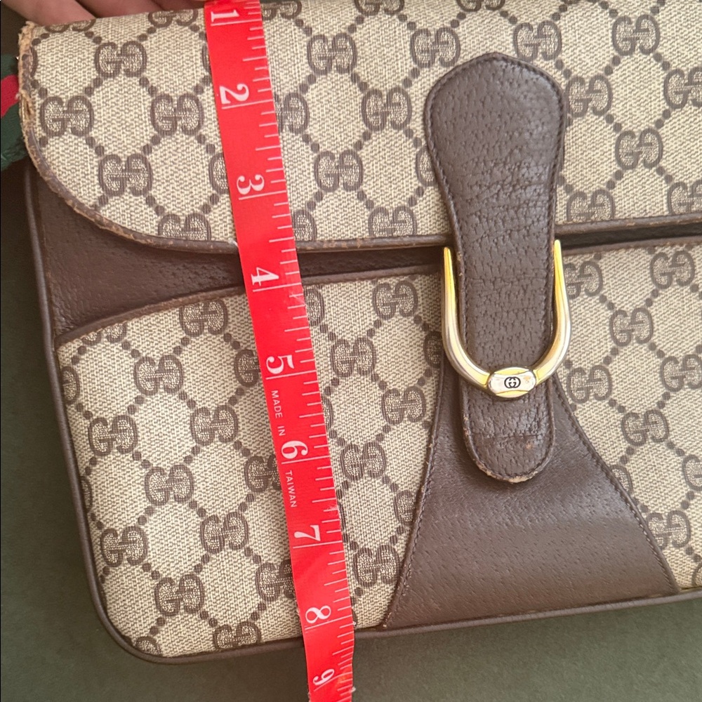 💚♥️Gucci Envelope Crossbody Bag with Brown Leather and Green-Red Web Strap - Picture 15 of 16
